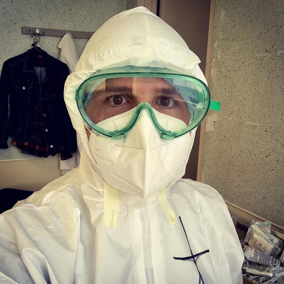 Los religiosos reciben capacitación antes de entrar en áreas COVID Los religiosos reciben capacitación antes de entrar en áreas COVID